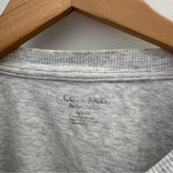 CALVIN KLEIN | Heather Grey Cropped Long Sleeve Tee Size Large - Picture 4 of 6